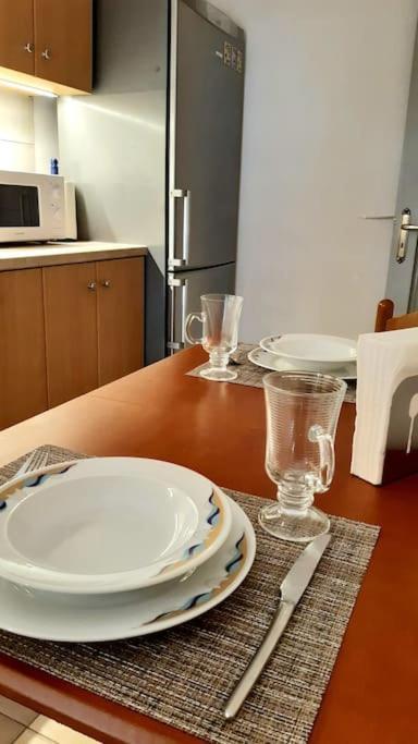 Carlito"S Apartment 1 Next To Metro Station Athen Exterior foto